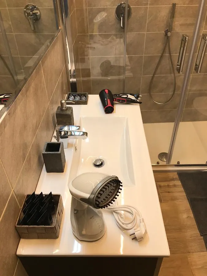 Sforza Apartment Near Duomo Milan